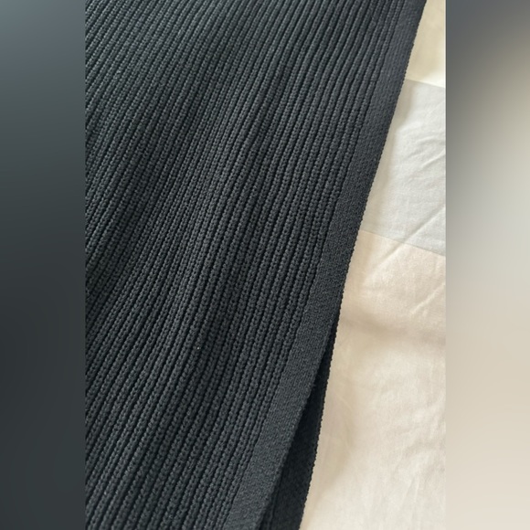 H&M black rib knit dress with high slits - Picture 9 of 11